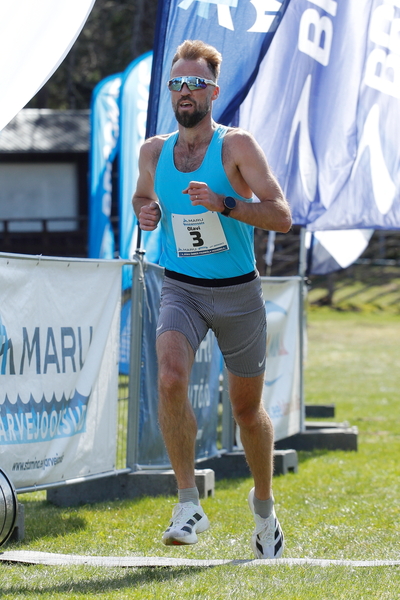 Olavi Allase saabus Paunküla Heaolukeskusesse finišisse uue rajarekordiga