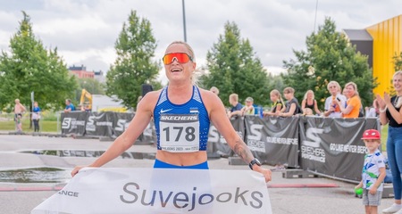 Skechers Suvejooksu võitsid Kenny Kivikas ja Liina Luik